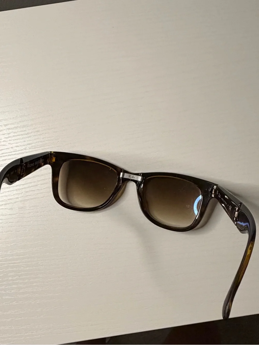 Ray-Ban Tortoiseshell Wayfarer Sunglasses with Brown Gradient Lenses